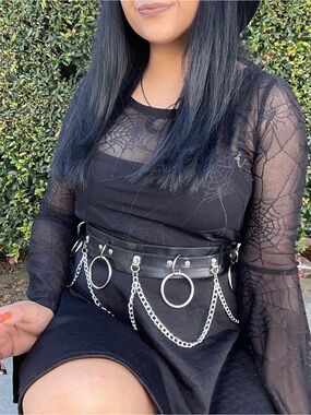 Spider Web Mesh Bell Sleeve Top